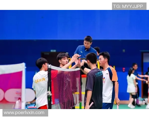 成都羽毛球队在羽毛球节奏排行榜中荣登第六名展现实力与风采